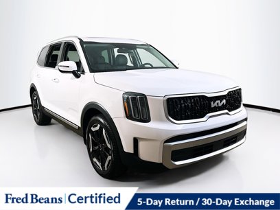 Certified 2024 Kia Telluride EX w/ EX Captain's Chair Package