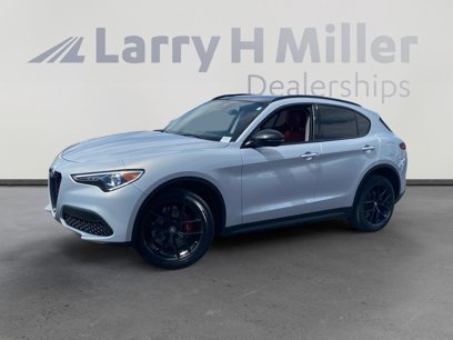 Used 2020 Alfa Romeo Stelvio w/ Nero Edizione