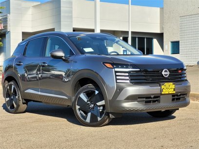 New 2025 Nissan Kicks SR