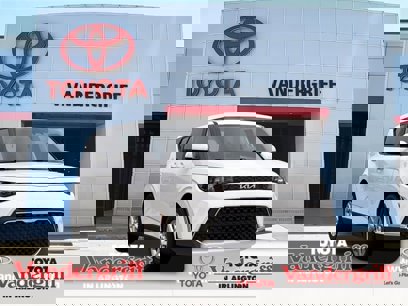 Used 2024 Kia Soul LX w/ Option Group 015