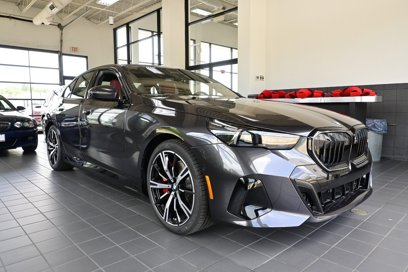 New 2026 BMW 550e xDrive w/ Executive Package