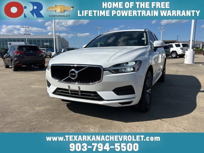 Used 2018 Volvo XC60 T5 Momentum w/ Vision Package