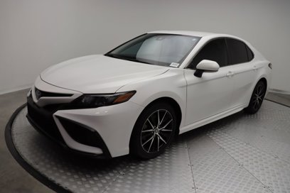 Used 2022 Toyota Camry SE