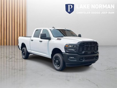 New 2025 RAM 2500 Tradesman w/ Commercial Features Package