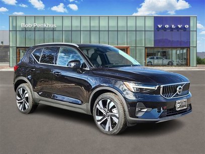 Used 2024 Volvo XC40 B5 Ultimate w/ Protection Package Premier