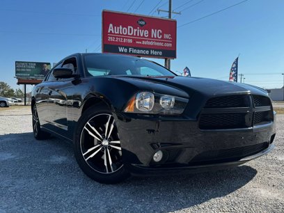 Used 2014 Dodge Charger SXT