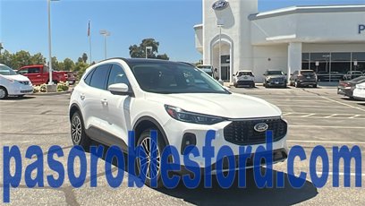New 2025 Ford Escape SE