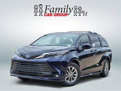 New 2025 Toyota Sienna XLE