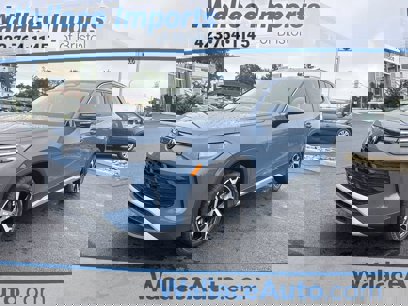New 2025 Volkswagen Tiguan SE