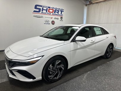 New 2025 Hyundai Elantra SEL