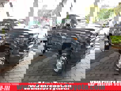New 2025 Toyota Tacoma SR