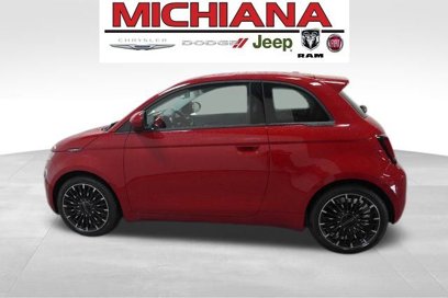 New 2024 FIAT 500 e (RED)