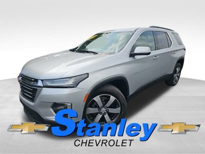 Used 2022 Chevrolet Traverse LT w/ LT Premium Package
