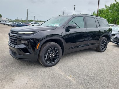 New 2025 Chevrolet Traverse LT w/ Midnight/Sport Edition