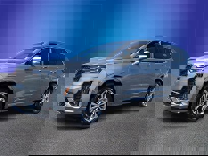 New 2025 Cadillac XT6 Luxury