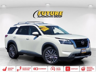 Used 2024 Nissan Pathfinder SL w/ SL Premium Package