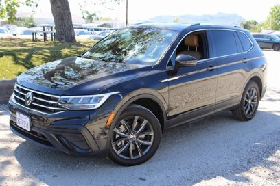 Used 2023 Volkswagen Tiguan SE