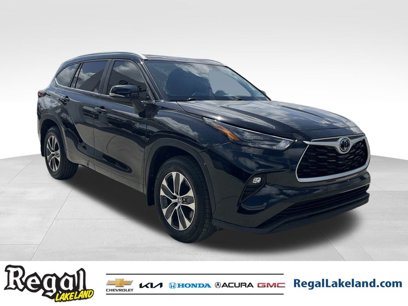 Used 2024 Toyota Highlander XLE