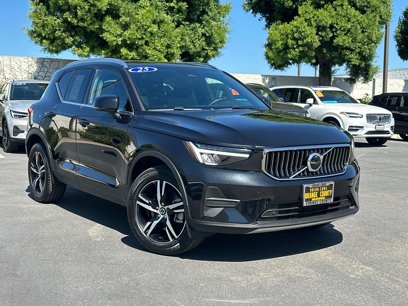 Certified 2025 Volvo XC40 B5 Core