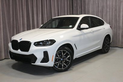 New 2025 BMW X4 xDrive30i w/ Premium Package