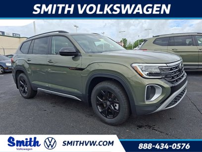 New 2025 Volkswagen Atlas Peak Edition SE