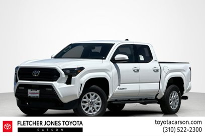 New 2025 Toyota Tacoma SR5
