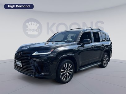 Used 2023 Lexus LX 600 4WD w/ Premium Package
