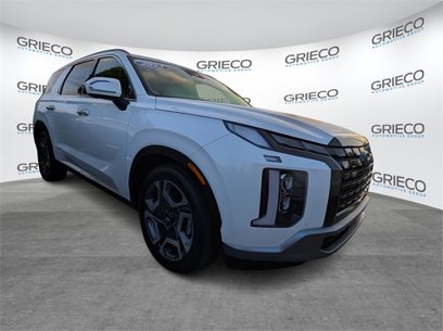 Used 2023 Hyundai Palisade Limited w/ Cargo Package