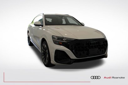 New 2025 Audi Q8 Prestige