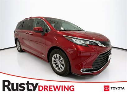 Certified 2021 Toyota Sienna XLE