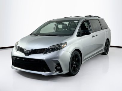 Used 2020 Toyota Sienna SE w/ Nightshade Edition