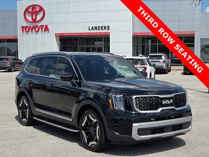 Used 2024 Kia Telluride EX w/ EX Captain's Chair Package