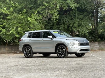 Used 2024 Mitsubishi Outlander SE