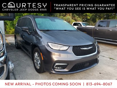 Used 2021 Chrysler Pacifica Touring