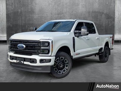 New 2025 Ford F350 Platinum w/ FX4 Off-Road Package
