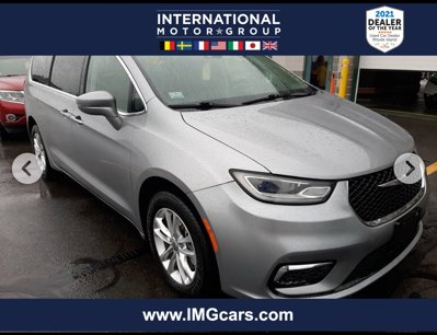 Used 2021 Chrysler Pacifica Touring