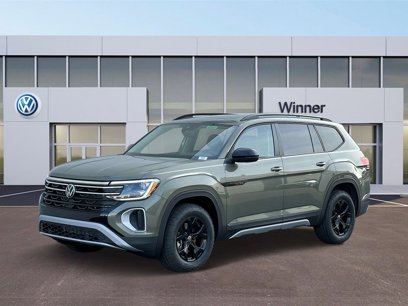 New 2025 Volkswagen Atlas Peak Edition SE