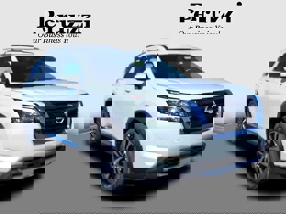 New 2025 Nissan Pathfinder Platinum w/ Cargo Package