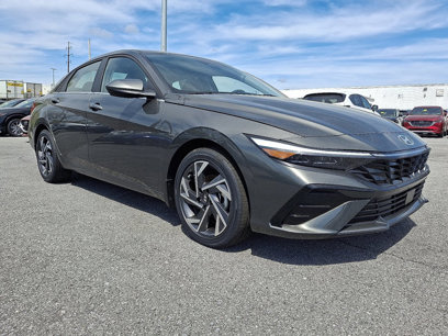 New 2025 Hyundai Elantra SEL