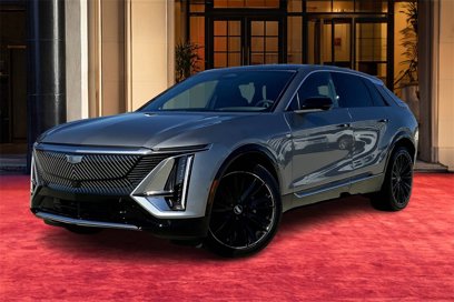 New 2025 Cadillac Lyriq Luxury