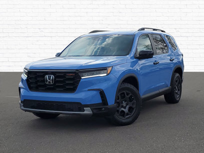 Certified 2025 Honda Pilot TrailSport