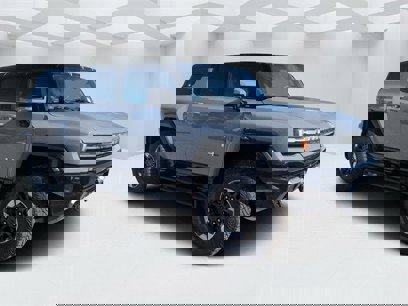 New 2024 GMC Hummer EV 2X w/ Extreme Off-Road Package