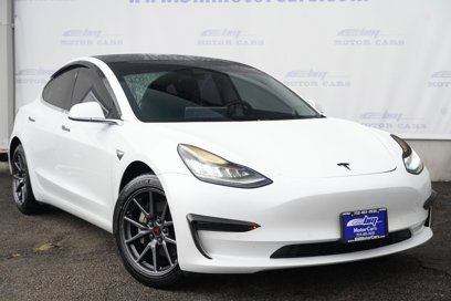 Used 2019 Tesla Model 3 Mid Range