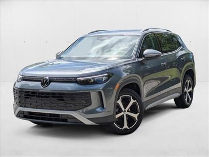 New 2025 Volkswagen Tiguan SE