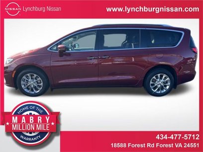 Used 2021 Chrysler Pacifica Touring-L w/ Uconnect Theater Family Group