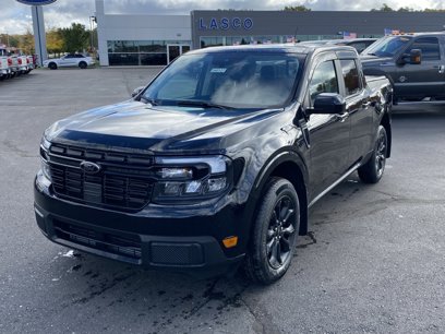 New 2024 Ford Maverick Lariat w/ Black Appearance Package