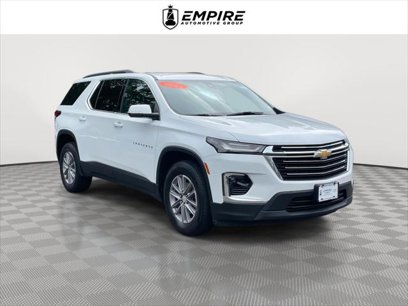 Used 2023 Chevrolet Traverse LT