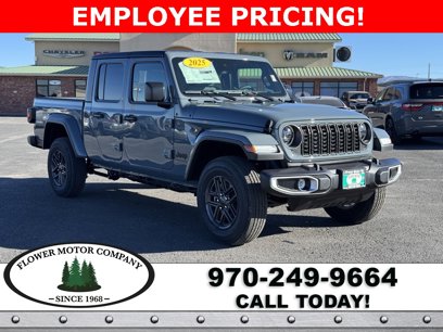 New 2025 Jeep Gladiator Sport