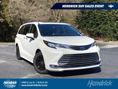 Used 2021 Toyota Sienna XLE