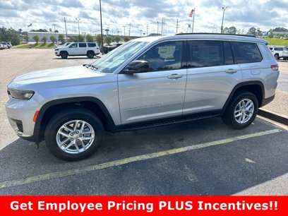 New 2025 Jeep Grand Cherokee L Laredo w/ Luxury Tech Group I
